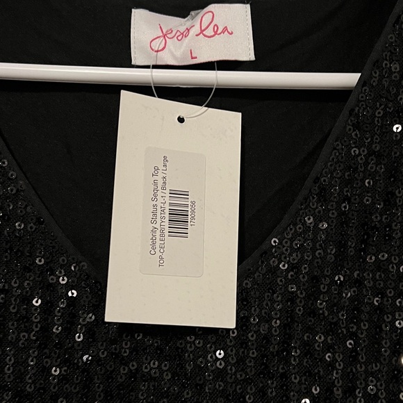 Elegant Black Sequin Blouse - Picture 4 of 5